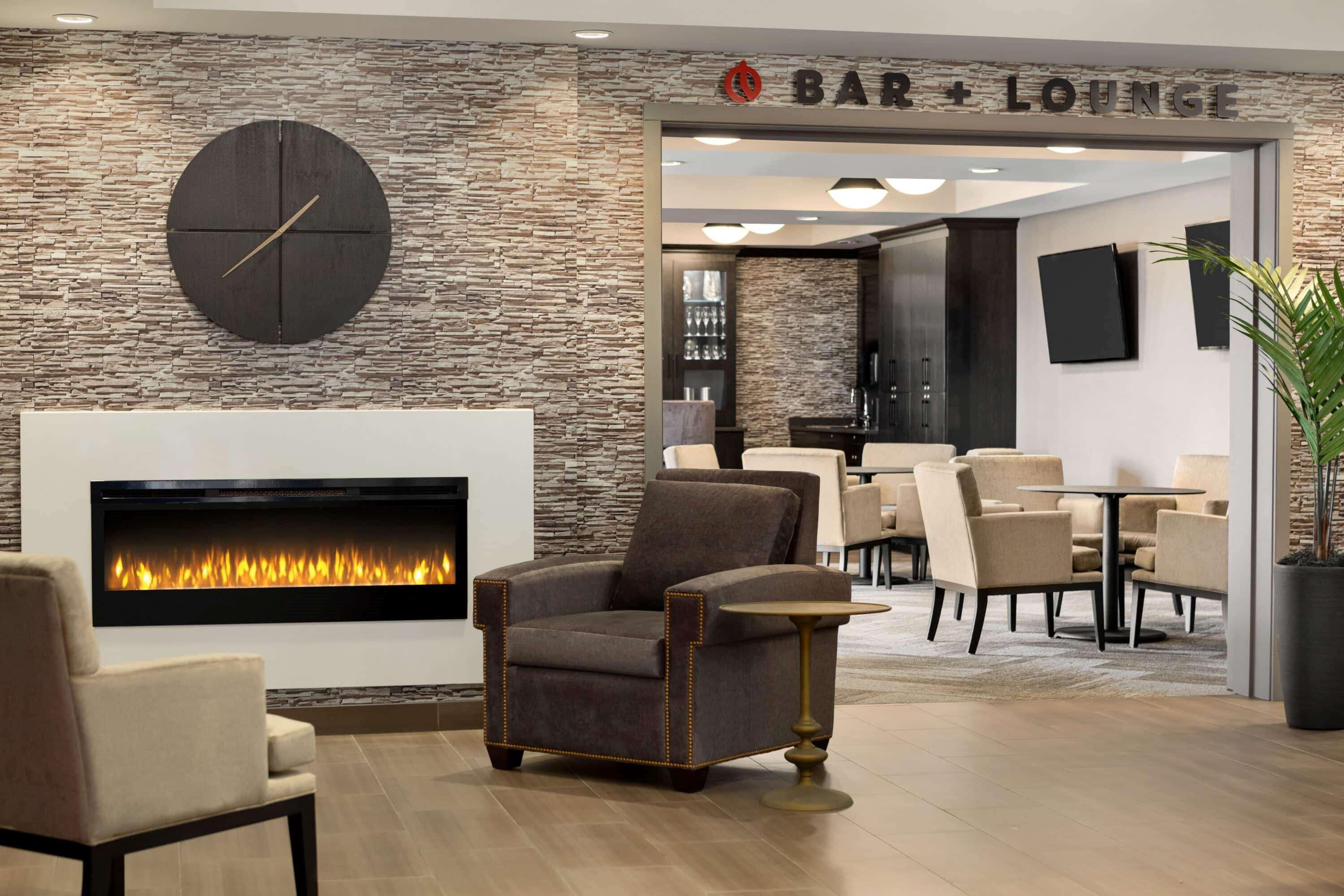 Microtel Inn & Suites By Wyndham Ллойдминстер Экстерьер фото